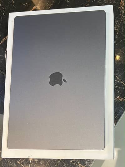 Macbook Pro 2026 M5 Pro 16'inch 24/1TB - under warranty