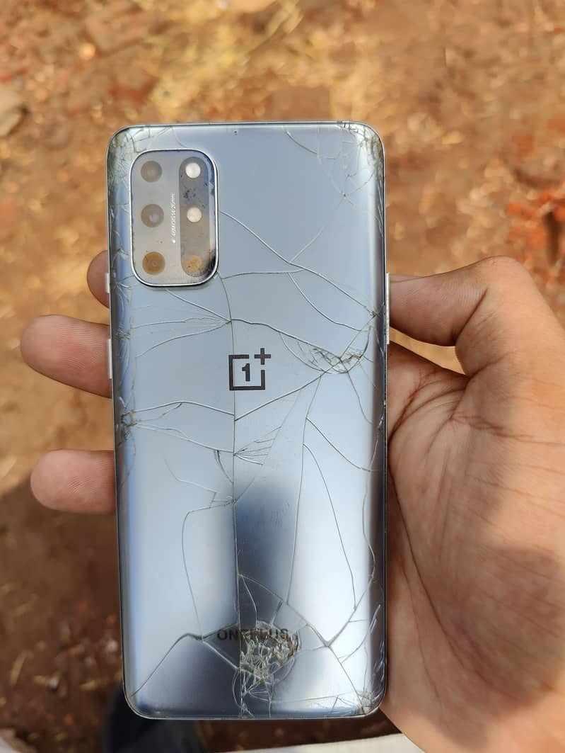 One Plus 8T 1