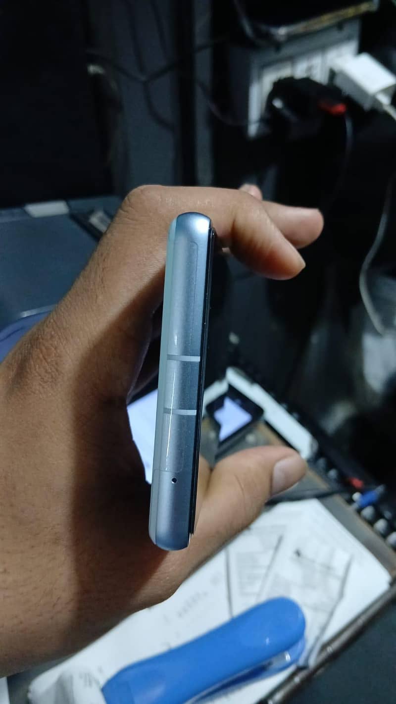 Google Pixel 7a 4