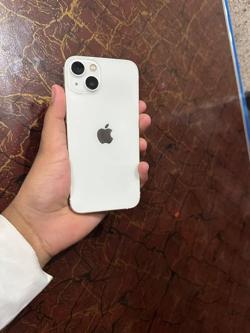 Apple iPhone 13 0