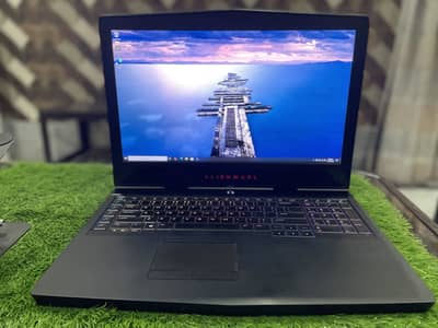 Dell Alienware 17 R5 | i7 8th Gen | 16GB | 1TB NVMe | GTX 1080 8GB