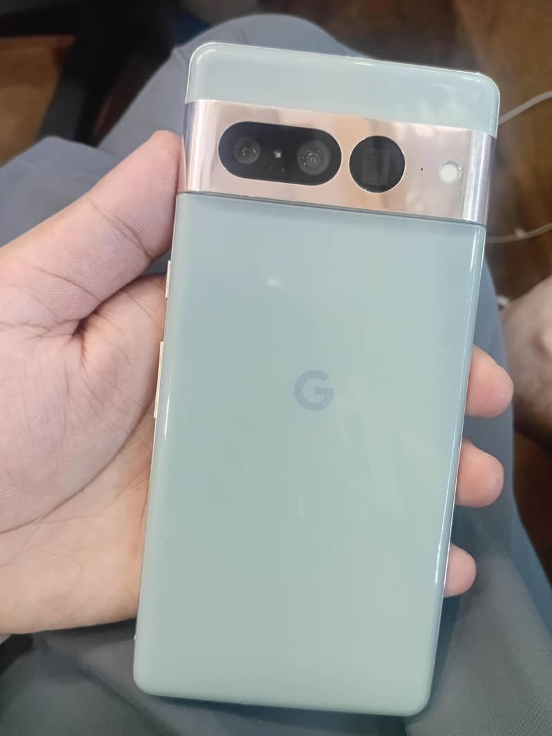 Google Pixel 7 Pro 0