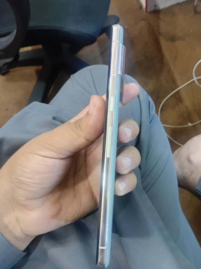 Google Pixel 7 Pro 2