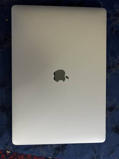 Macbook pro 15 inch 2017