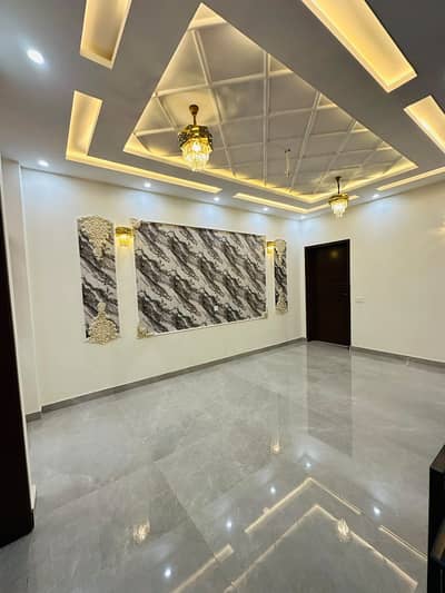 House Good Location For Rent