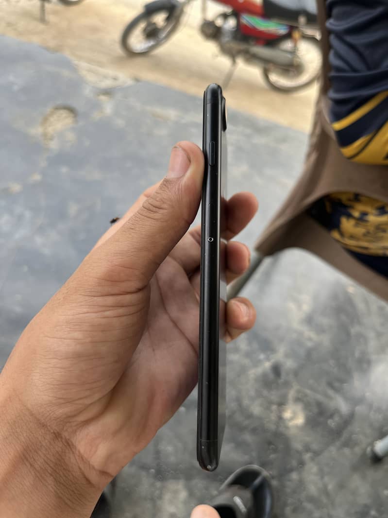 Apple iPhone 7 Plus 3