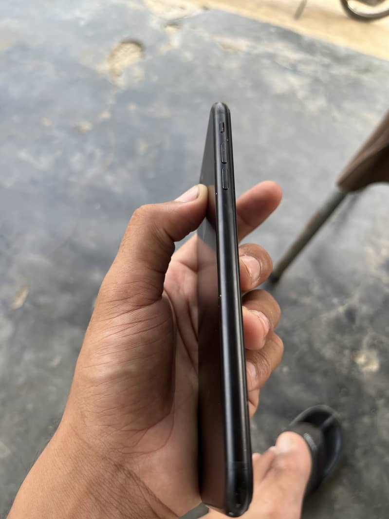 Apple iPhone 7 Plus 4