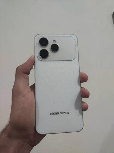 Tecno Spark 40