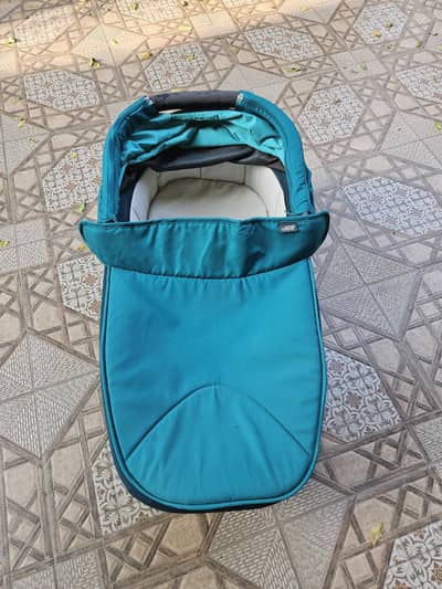 baby carry cot