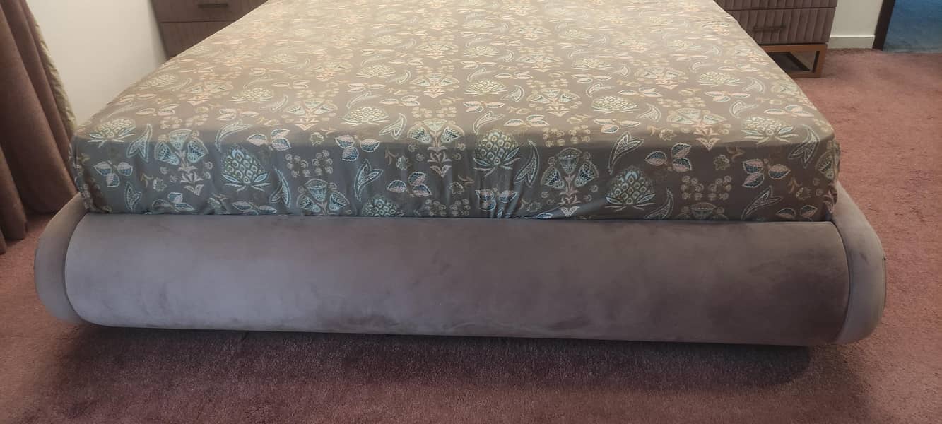 brizo bed 4