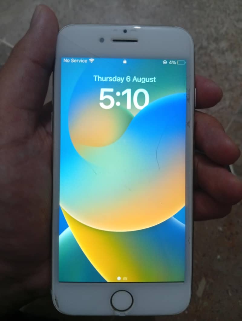 Apple iPhone 8 1