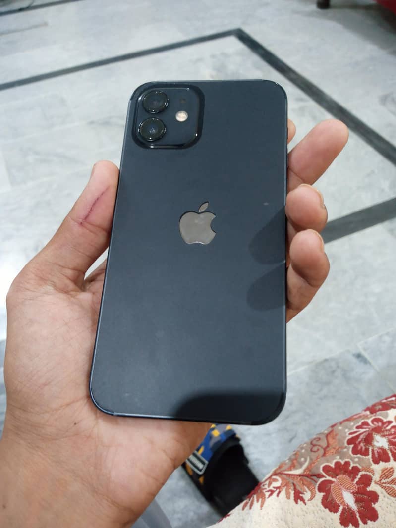 Apple iPhone 12 2