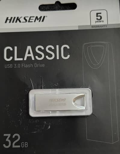 Hik-Semi New 32 GB USB with 7 months warranty.