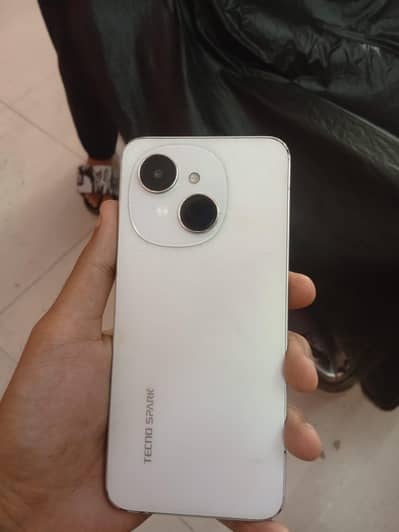 Tecno spark go 1
