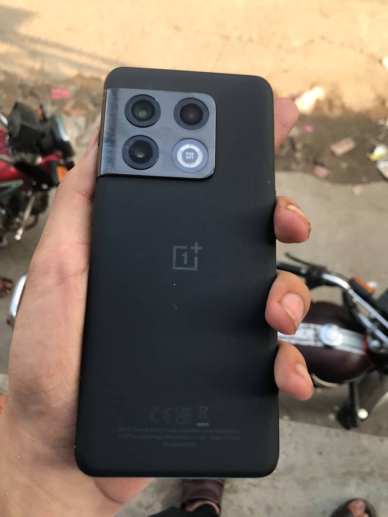 One Plus 10 Pro 3