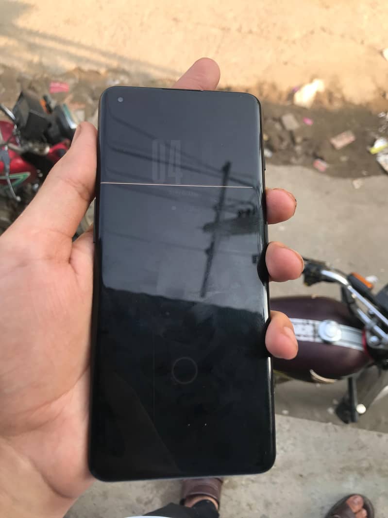 One Plus 10 Pro 4