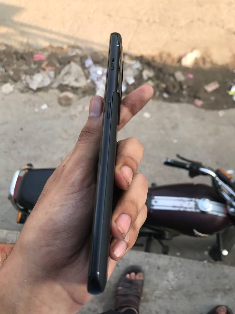 One Plus 10 Pro 6