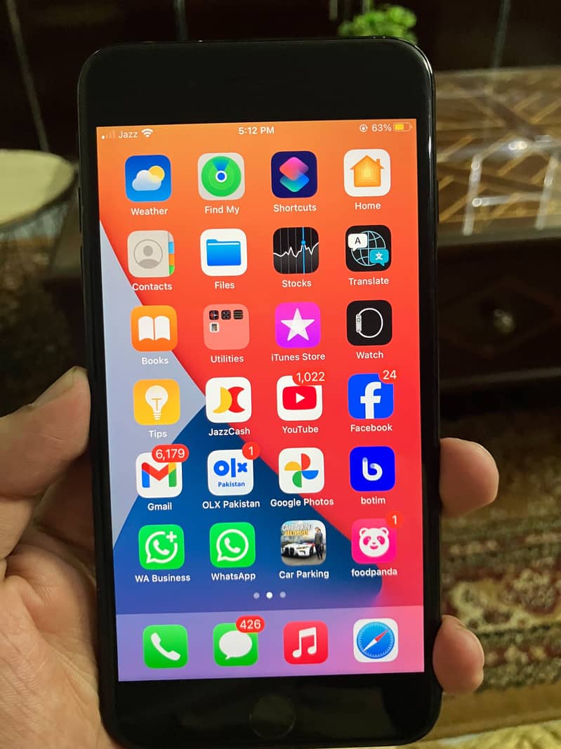 Apple iPhone 7 Plus 0