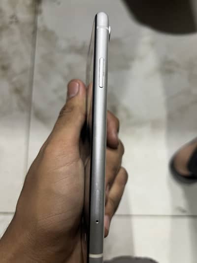 Apple iPhone XR