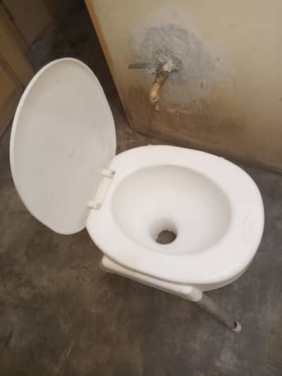commode chair for pregnant woman
