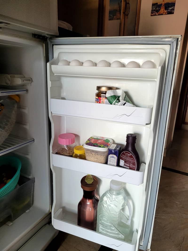 Dawlance refrigator 5