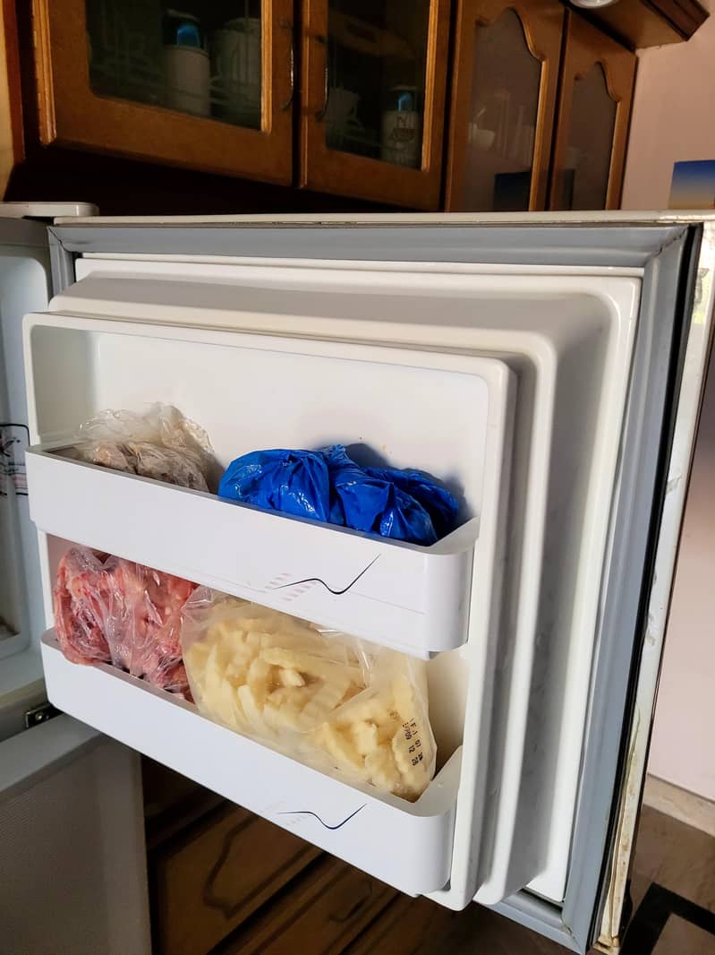 Dawlance refrigator 6