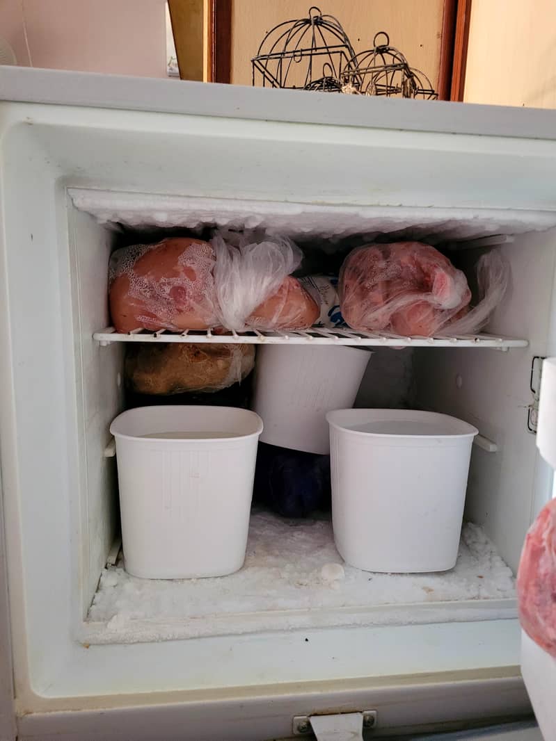 Dawlance refrigator 7