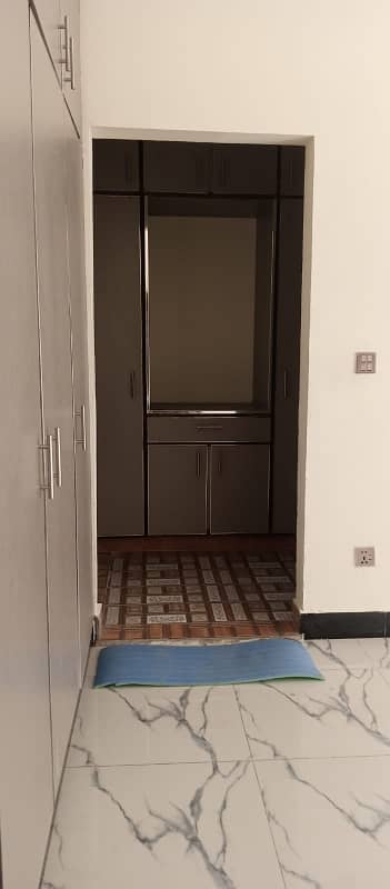 1 BED NON FURNISHED APRTMENT FOR RENT IN BAHRIA TOWN LAHORE