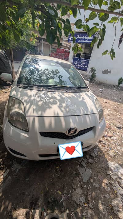 Toyota Vitz 2014