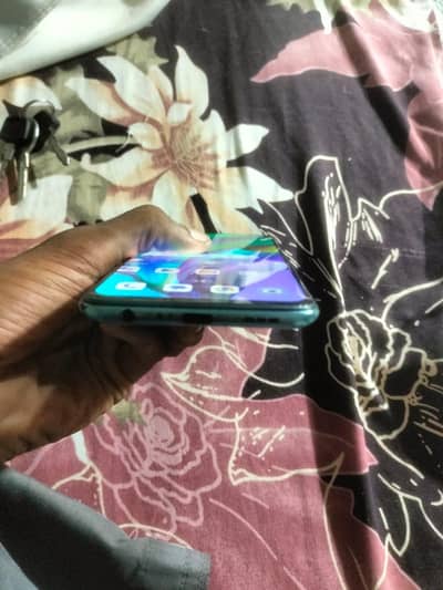 OPPO F17 Pro what's app 03004260550