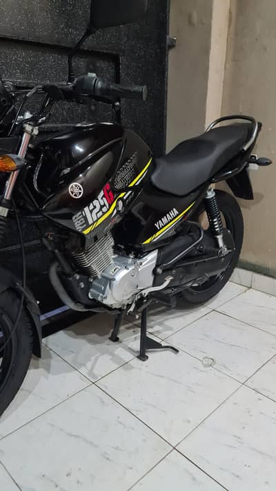 YAMAHA YBR G GENUINE BIKE