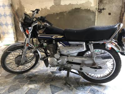 CG 125 SE