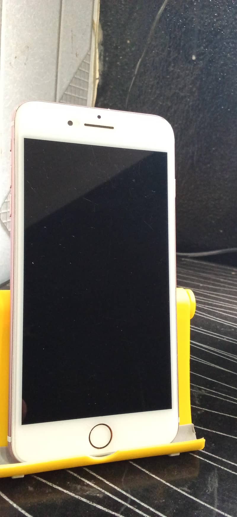Apple iPhone 7 Plus 2