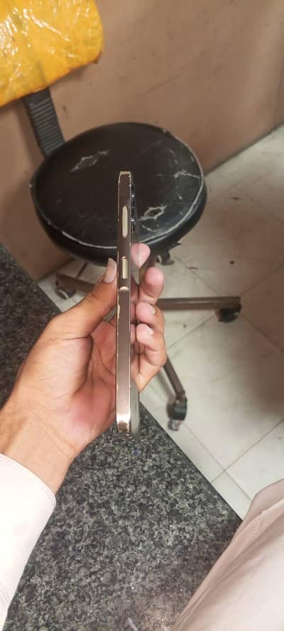 samsung A06 4gB raam 64 GB room