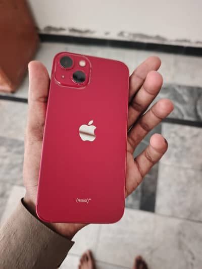 Apple iPhone 13