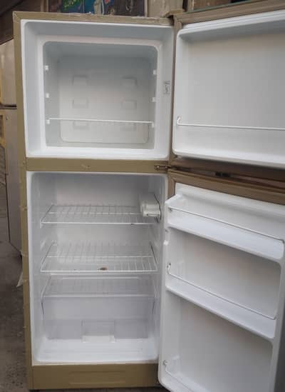 Dawlance fridge for sale