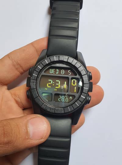 Nixon The Unit