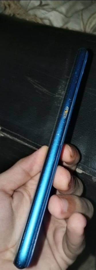 Honor 8X 4