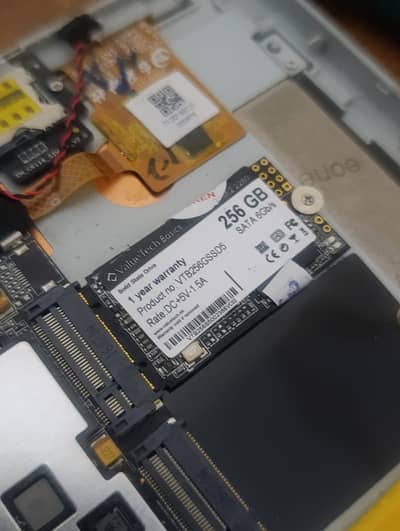 ValueTech Basics 256GB M. 2 SATA SSD