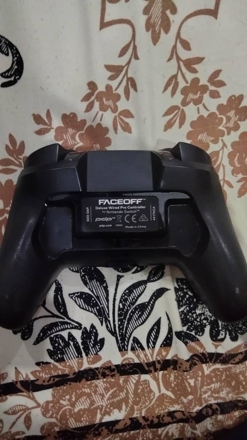 wired gaming controller 1