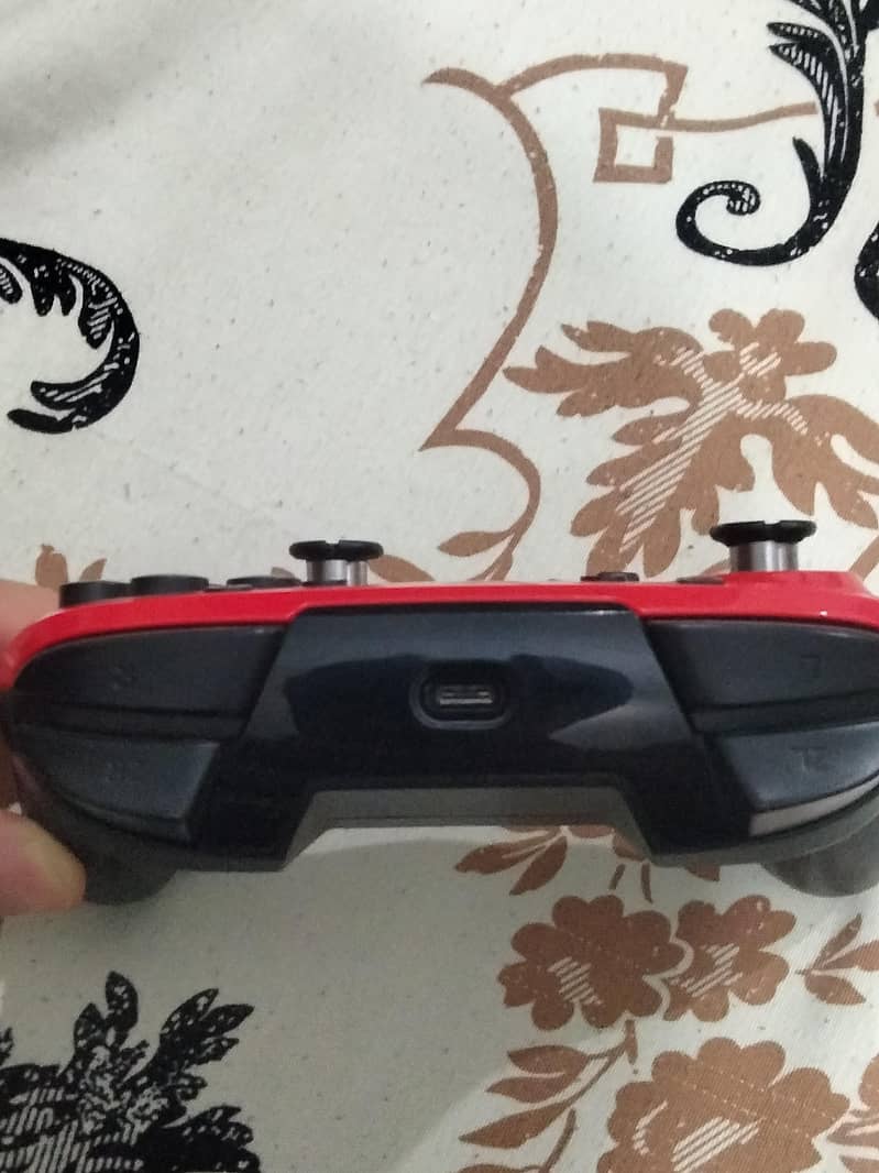 wired gaming controller 4