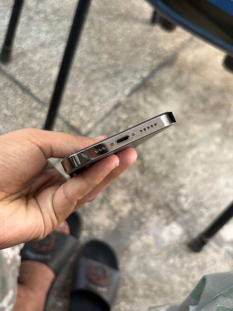 Apple iPhone 12 Pro 3