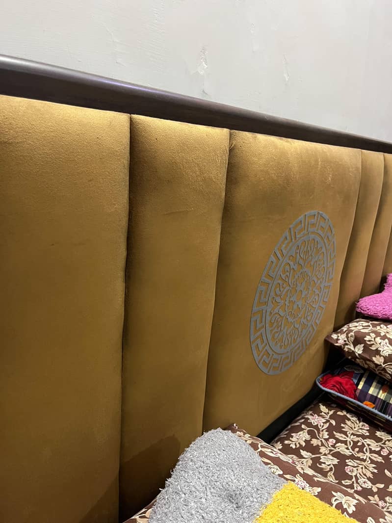 Complete bed set| King size bed 1