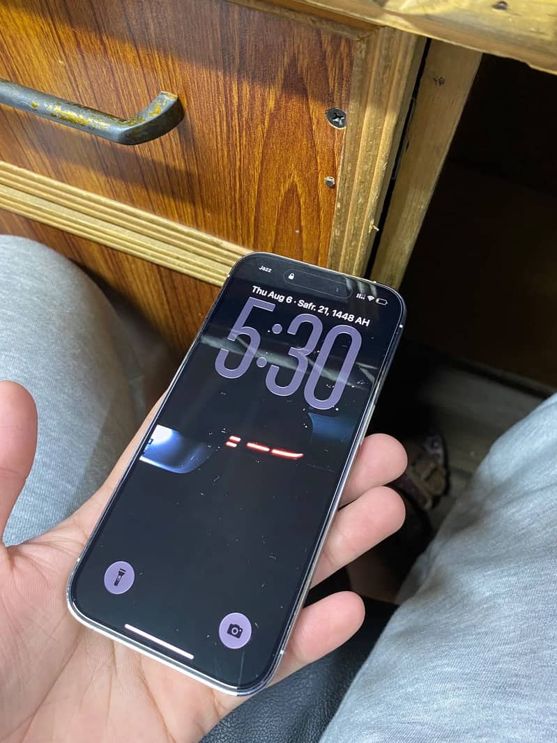 Apple iPhone 14 Pro 2
