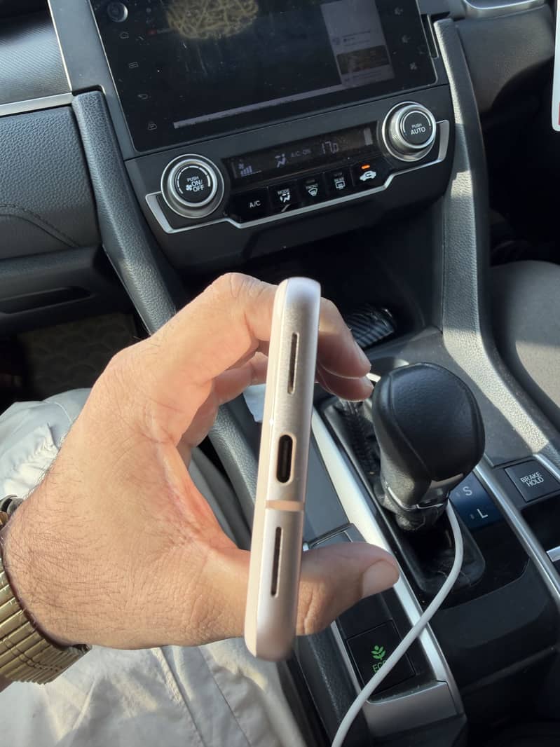 Google Pixel 8 5
