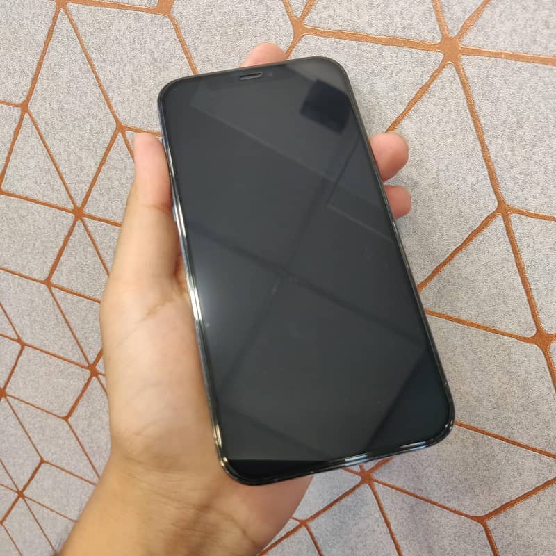 Apple iPhone 12 Pro 3