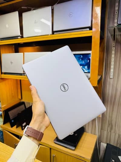 Dell Latitude 5411 core i5 11th Gen 8GB/256GB like new