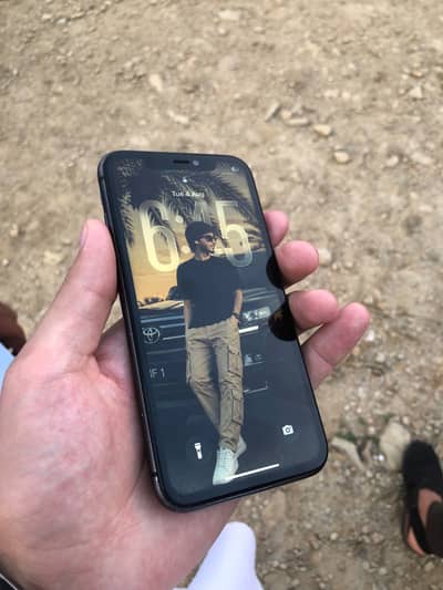 iPhone 11 + exc possible