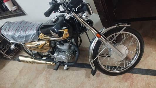 Honda 125 gold edition