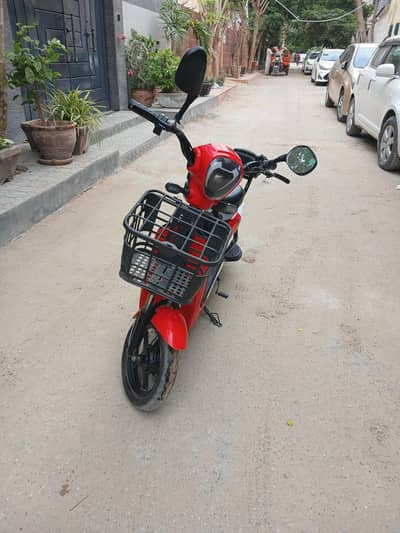 Classic Electric Scooty/ Flipper – Excellent Condition